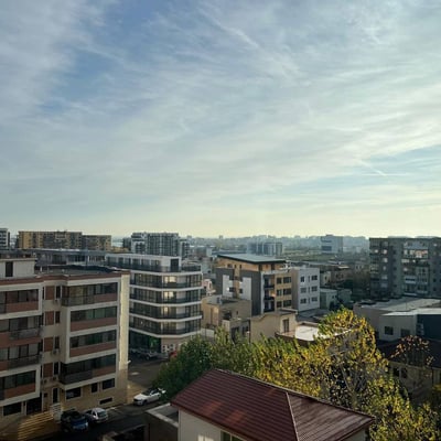 Alquiler de un cómodo apartamento amueblado de 2 habitaciones, 55 m², Constanța, Rumanía